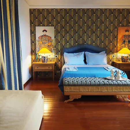 לינה וארוחת בוקר Aura Relais 4*