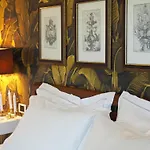 Aura Relais